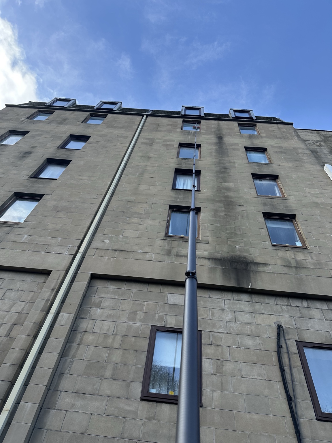 Reach and wash window cleaning up to 70ft